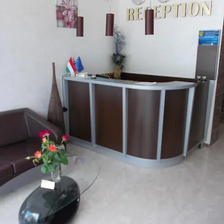 солнечная студия на солнечном берегу Sunny Studio On Sunny Apartment *